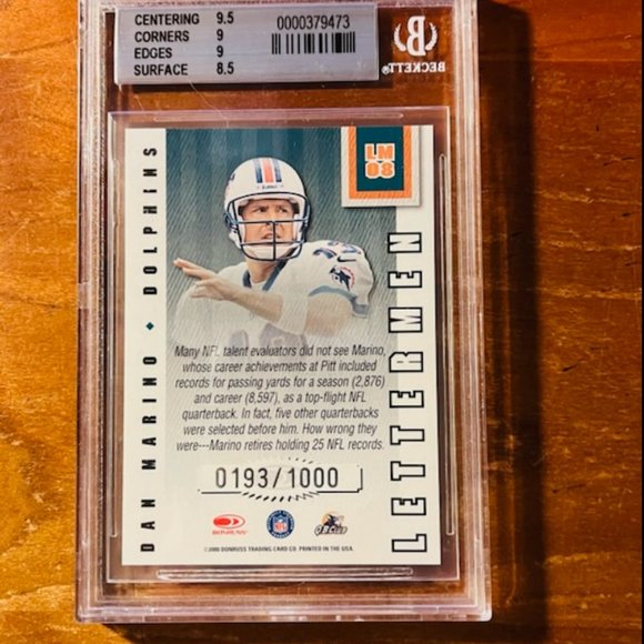 Vintage Dan Marino Miami Dolphins Professionally Graded Football Card - Picture 3 of 3
